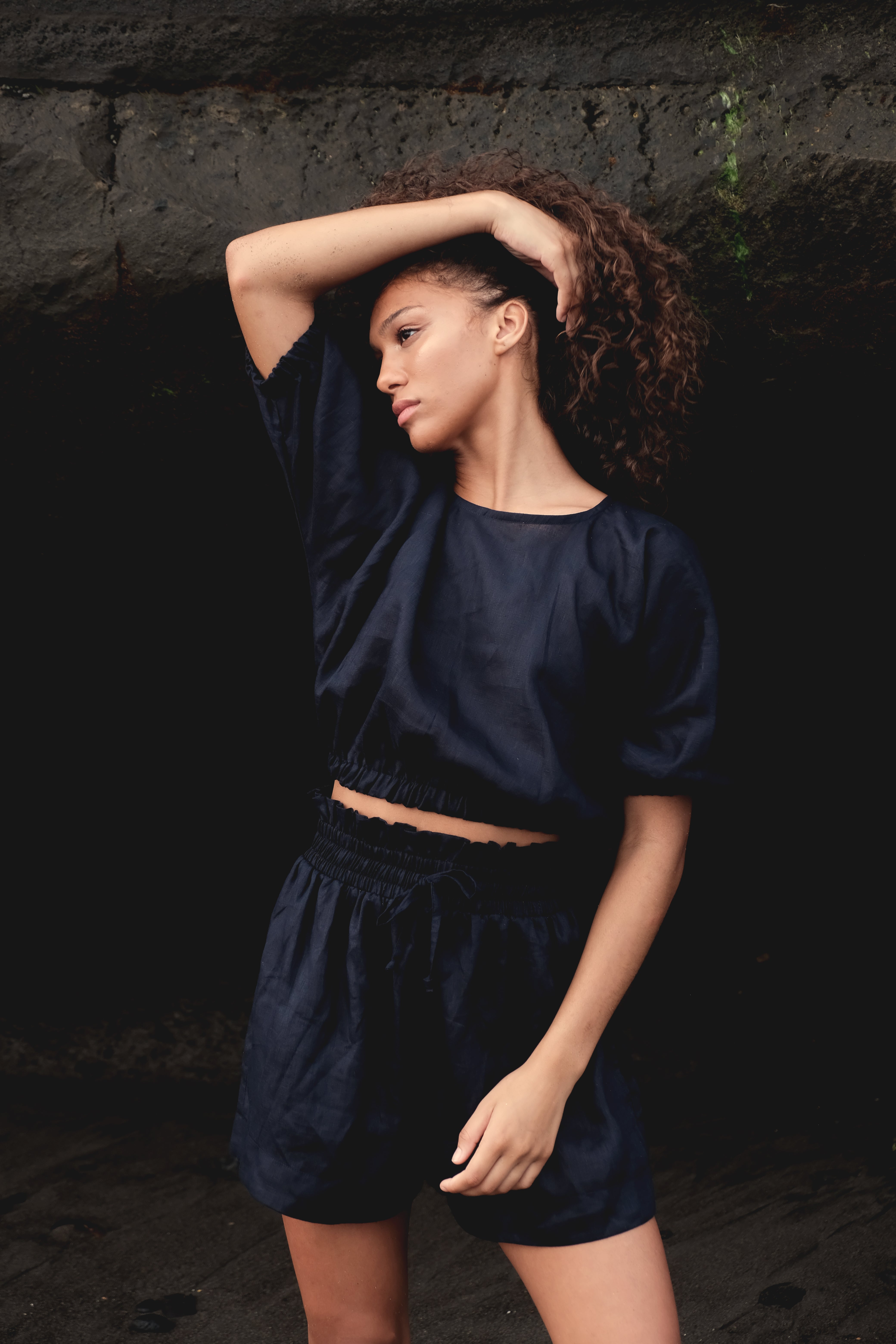 Cropped Bubble Top in Navy