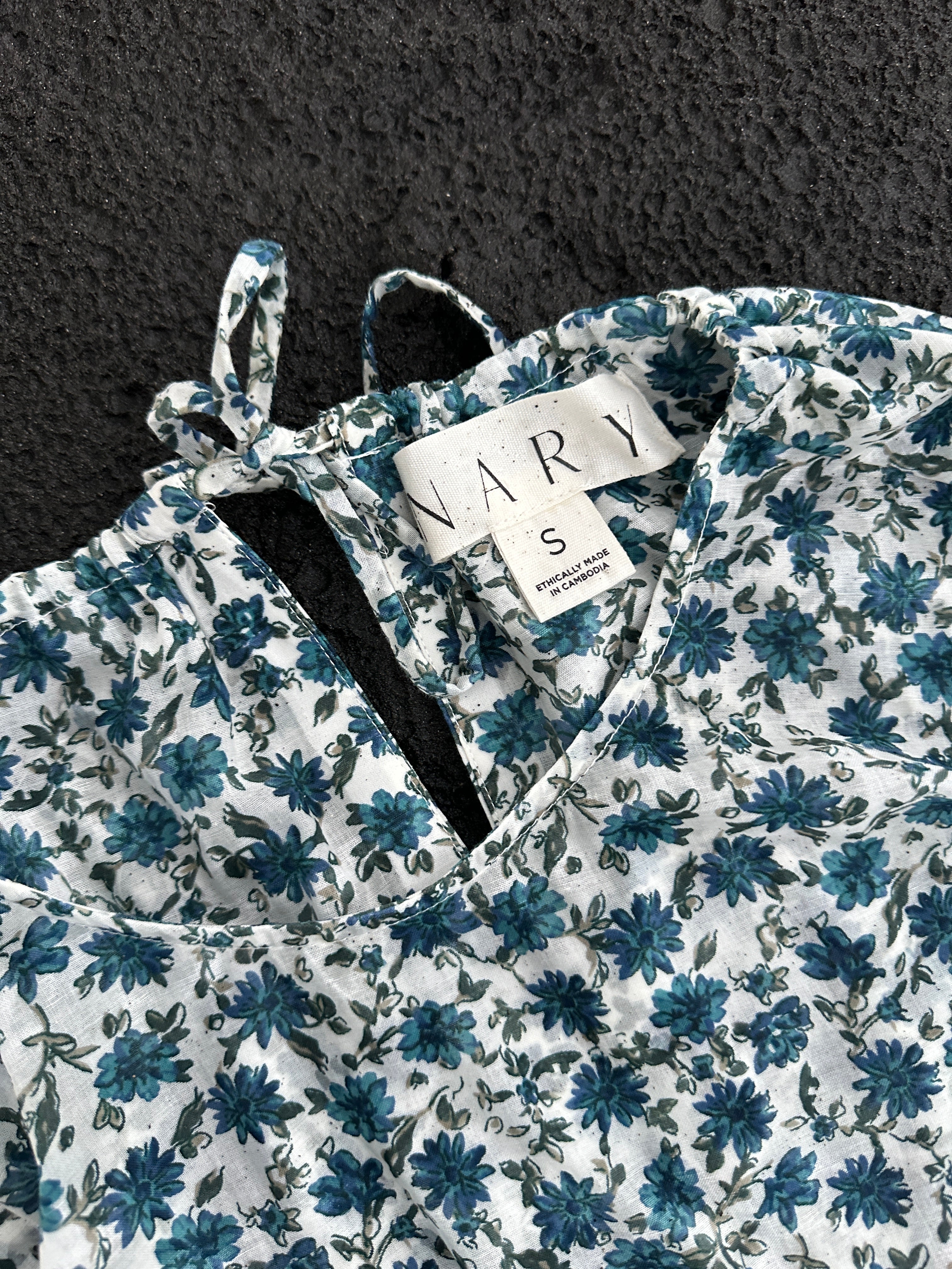 3 Tie-Top in Blue Floral Cotton Gauze
