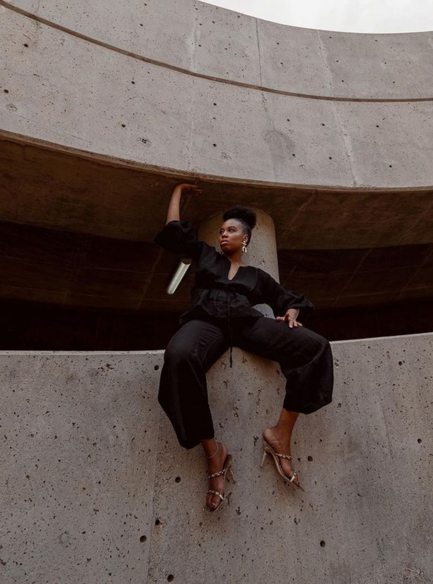 High Waisted Lounge Pant in Black