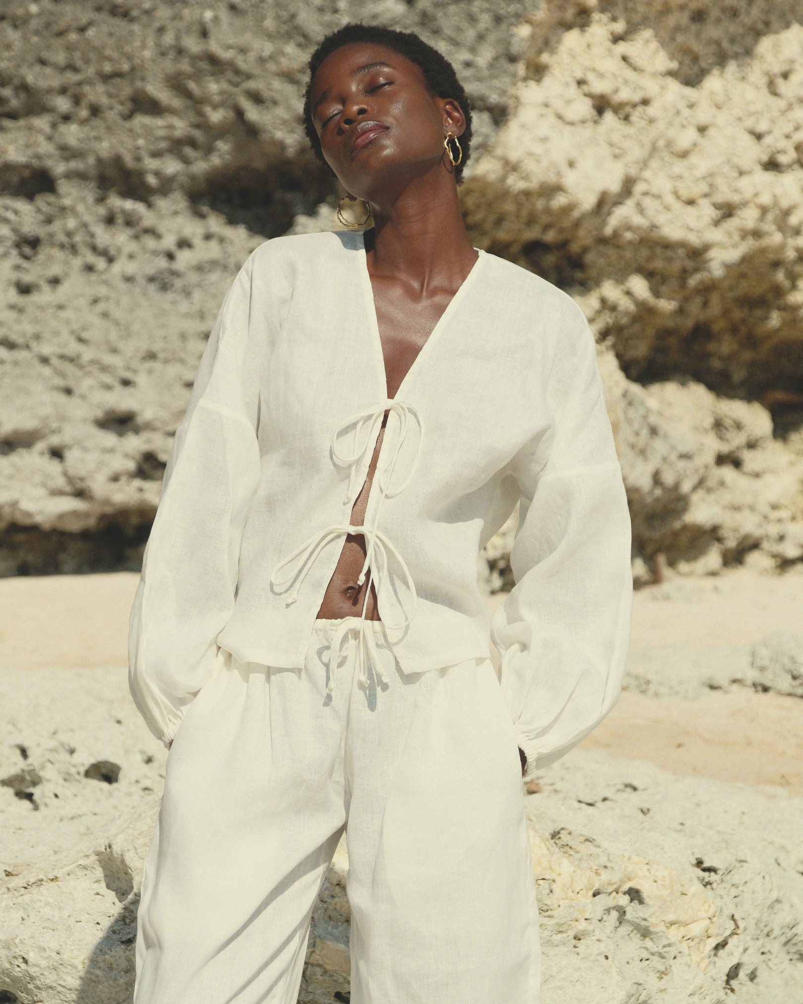 Drawstring Mid-Rise Straight Leg Pant in White Linen